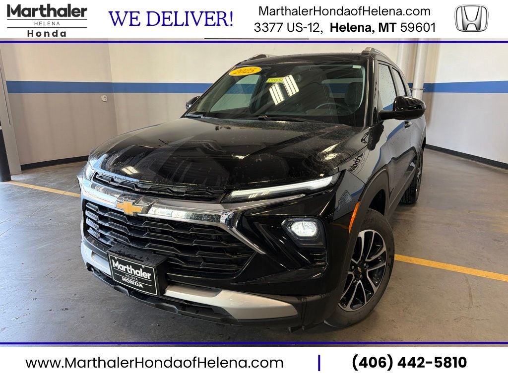 2025 Chevrolet TrailBlazer LT w/ ZL3 Convenience & Cold Weather Pkg in Mosaic Black Metallic — front three-quarter view